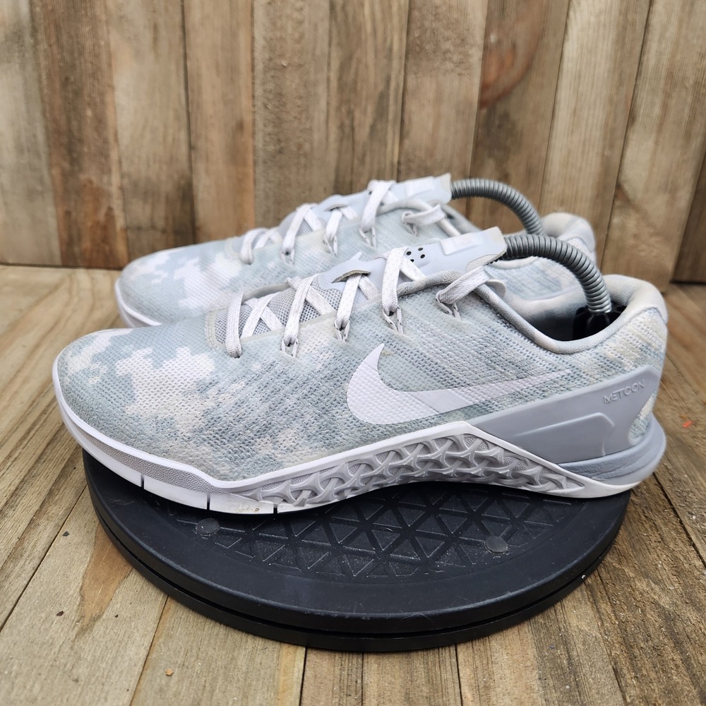 Nike Metcon 4 Womens size 6.5 Training Shoes Grey White Digital Camo 849808-002